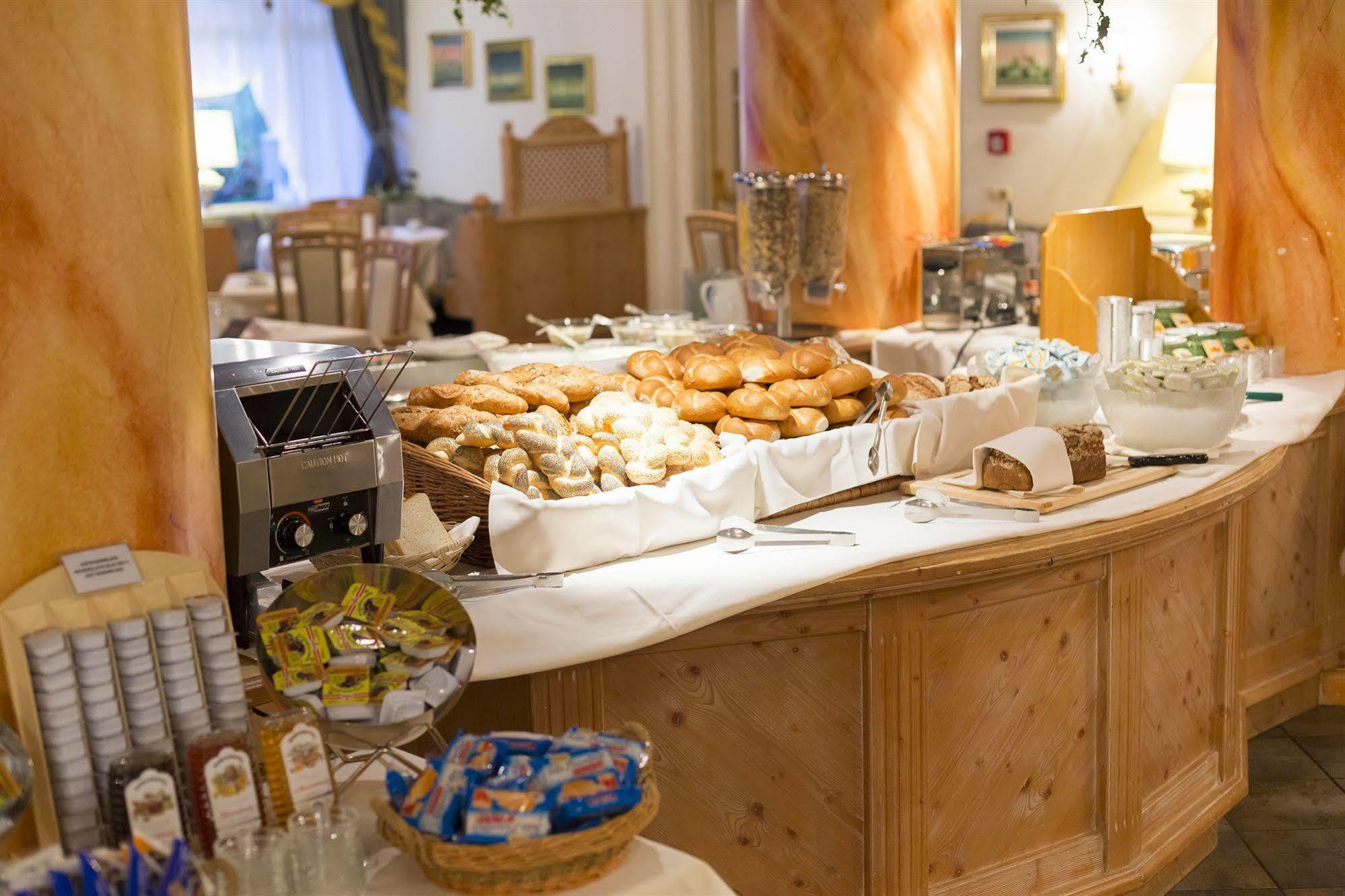 Hotel Alpenhof Санкт Якоб ин Дефереген Екстериор снимка